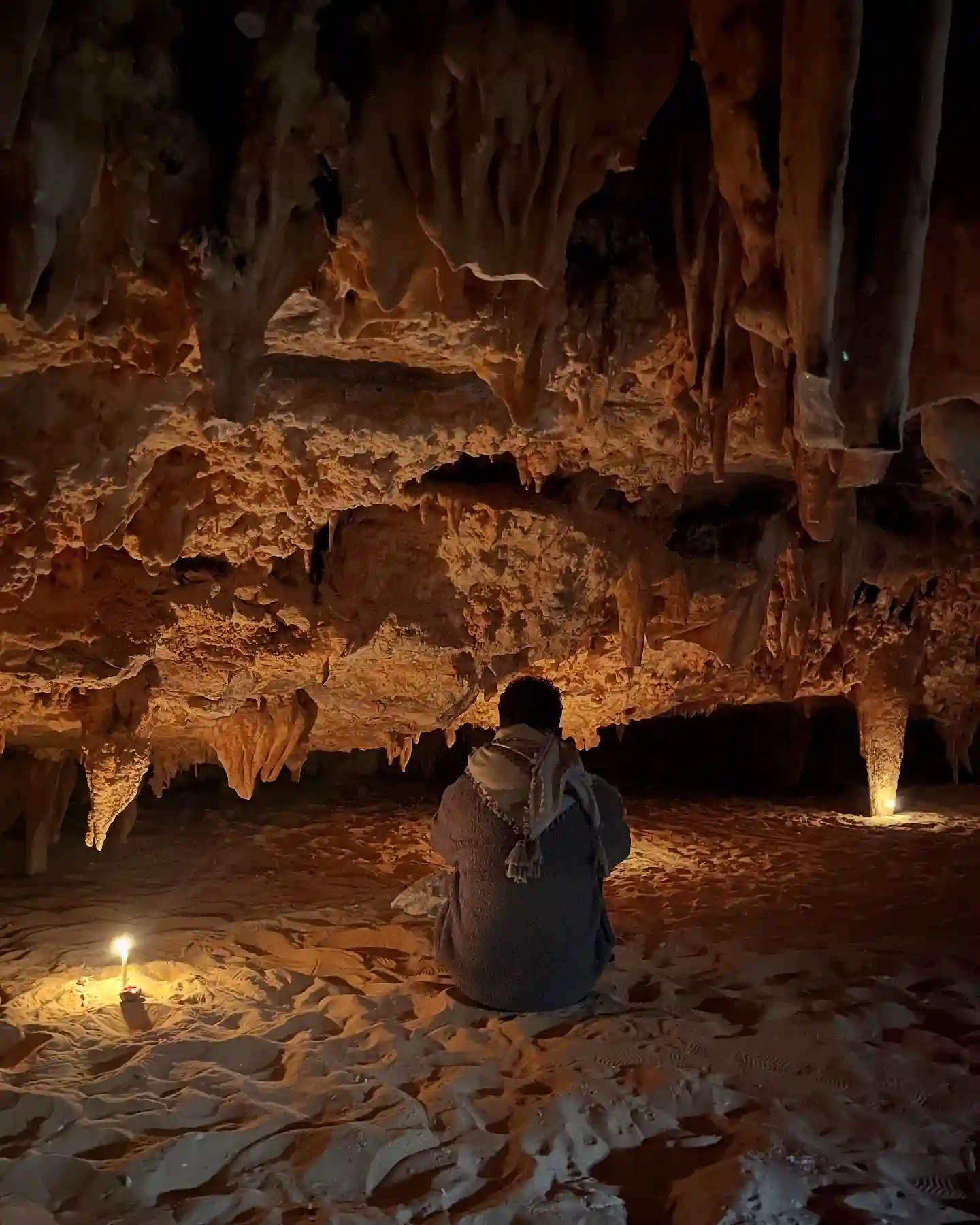 La grotte de Djara (également connue sous le nom de grotte de Gara) est située au cœur du désert occidental d'Égypte.