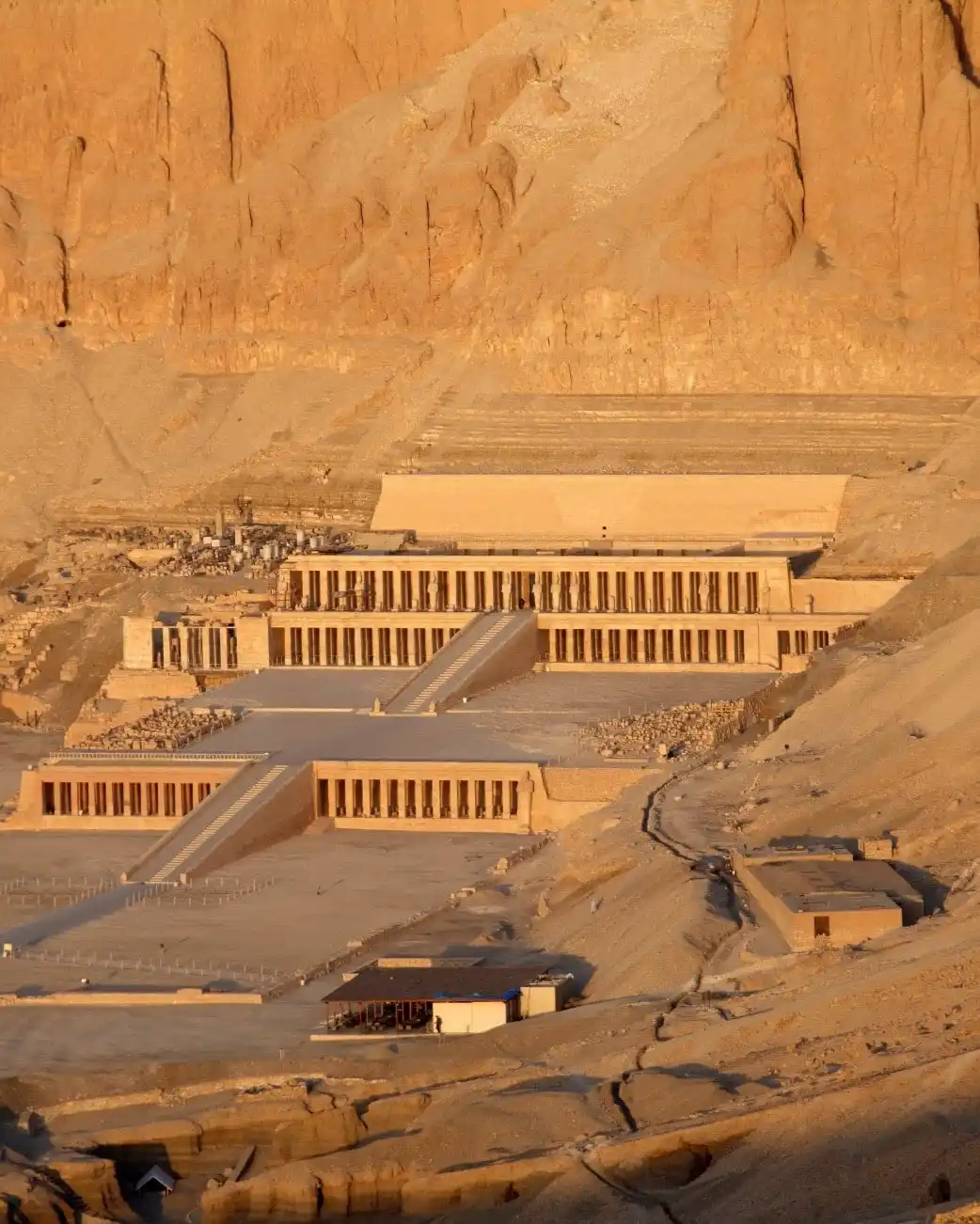 Le temple funéraire à plusieurs terrasses d'Hatchepsout